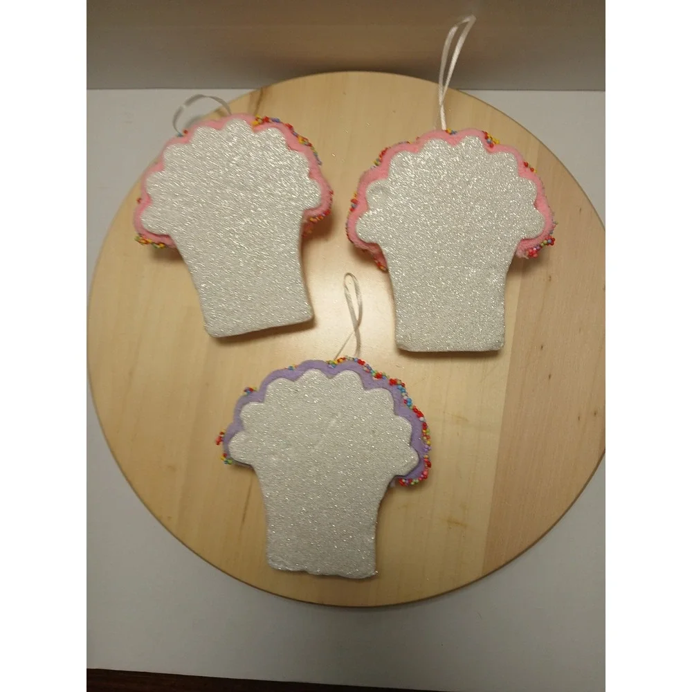 candyland theme styrofoam Cupcakes christmas ornament purple/pink 6